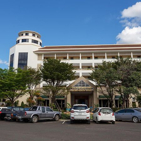 Surin Majestic Hotel מראה חיצוני תמונה