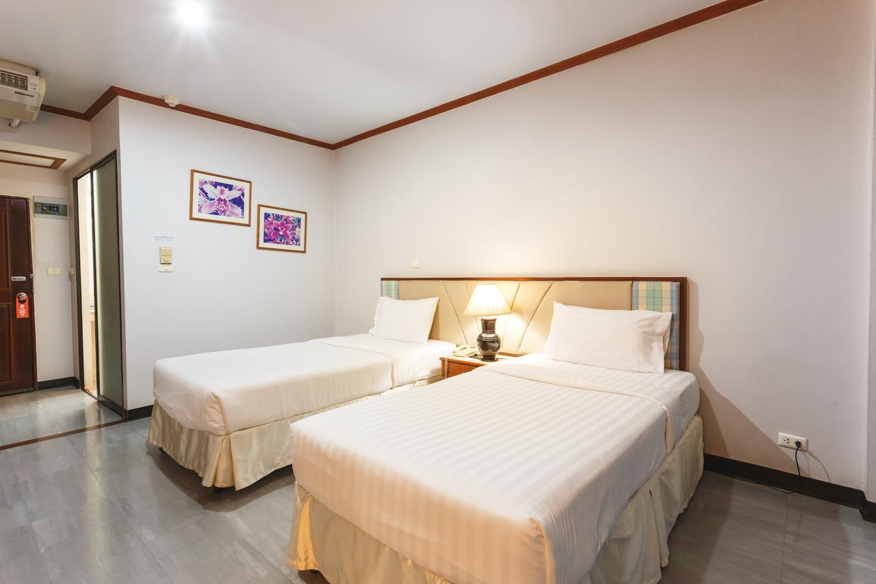 Surin Majestic Hotel מראה חיצוני תמונה
