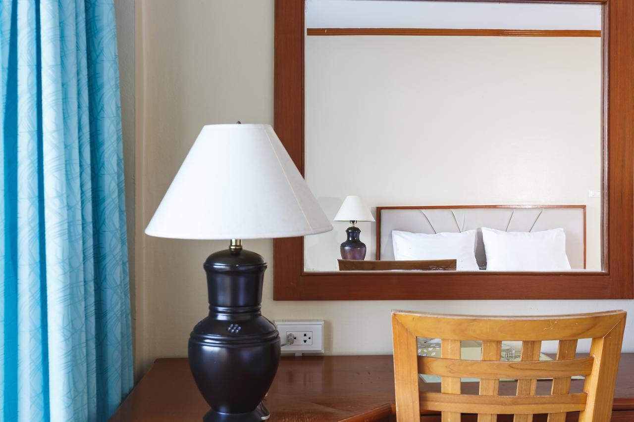 Surin Majestic Hotel מראה חיצוני תמונה
