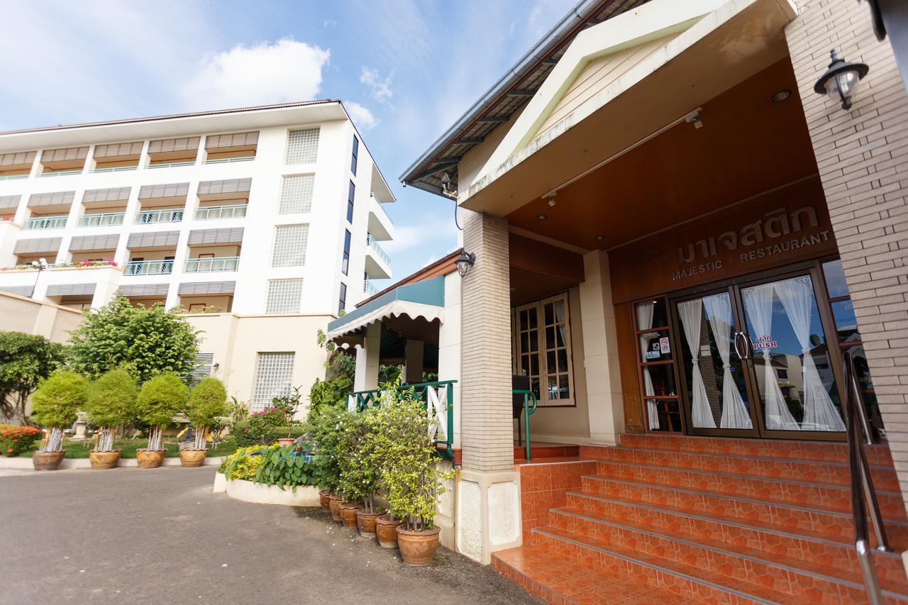 Surin Majestic Hotel מראה חיצוני תמונה
