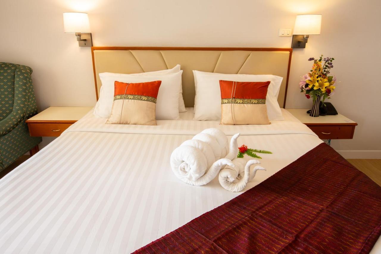 Surin Majestic Hotel מראה חיצוני תמונה