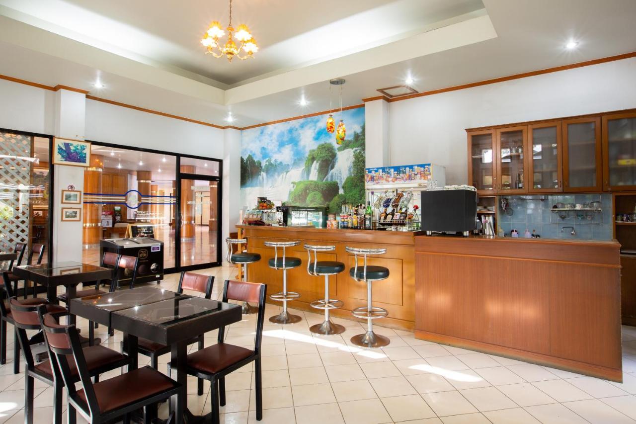 Surin Majestic Hotel מראה חיצוני תמונה